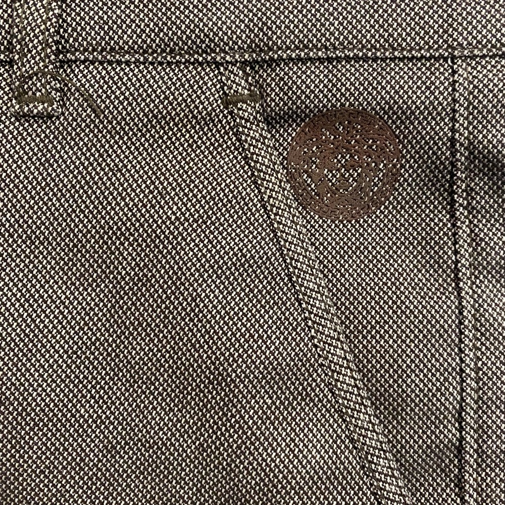Versace - Picture 2 of 9